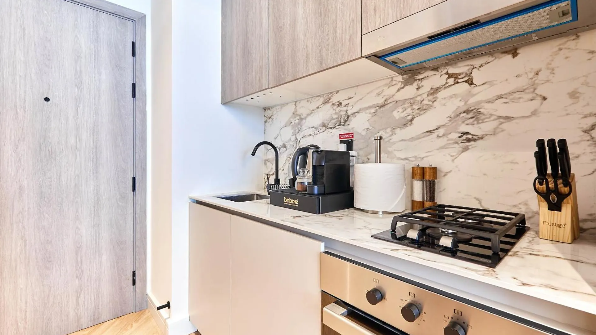 Bnbmehomes - Oxford Terraces Dubai Apartment